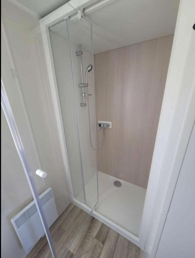 Mobil Home Neuf 6/8 Pers Biville-sur-Mer Экстерьер фото